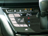 快適オートエアコン付♪設定温度をキープし車内を快適な温度に保ちます♪