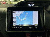 ディスプレイオーディオやカーナビは、現代のドライブにおいて欠かせない装備のひとつです。初めての場所でも迷いにくく、快適なルート案内で運転をサポートします。移動中のエンターテインメント性も高まります。