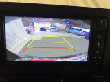 見えづらい車体後方部を映像で映し出してしっかりサポート!難しいバック駐車も安心です♪