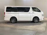 走りにこだわりながら収納力も持ち合わせたお車です。荷物を載せて軽快なドライブを楽しめますよ♪