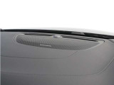 【harman/kardon】世界のオーディオファン垂涎のプレミアムサウンドシステムを搭載。原音に近い音場空間を忠実に再現。乗る人すべてに最良の音響体験を提供します。