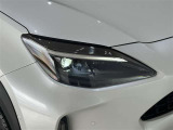 LEDヘッドライトです。デザイン性がよくとても明るいので、夜間の走行や悪天候でも安心です。しかも長寿命!