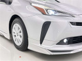 フォグランプ装着車です。暗い夜道の車両前方を明るく照らします