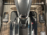 フロント両席にはシートヒーターが付いています!寒い日に便利な装備ですね。