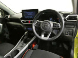 見通しのよいすっきりとした視界で、誰でも運転しやすいです。運転のしやすさは疲れにくさにも繋がりますよ♪
