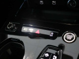 ご契約からご納車、そしてアフターフォローまで。AAA横浜青葉の専任スタッフは、お客様のAudiライフをきめ細かくサポートさせて頂きます。
