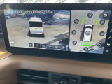 3Dビュー機能付。駐車場などで、周囲の状況が直感的にわかる立体的映像を表示しますので、安心して発進できます。