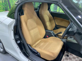 運転席シート廻りは使用感も少なく、良好な状態となっています。丁寧に使われていたことがよくわかりますね。