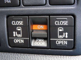 両側電動スライドドア☆スイッチ操作でドアの開閉ができるので狭い場所での乗り降りやお子様連れでのお出かけ時など幅広いシーンで活躍しますよ♪