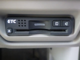 ETC付。高速道路の料金所はキャッシュレスで通過です。サービスエリア等にあるスマートインターの出入口も利用可能でとっても便利。ご納車後すぐにお使い頂けるようセットアップしてのお渡しとなります。