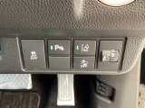 【Honda SENSING】いつもの道で、高速道路などで、安心・快適な運転を支援します。先進の安全運転機能システム搭載。
