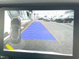 ●ガイドライン付きバックカメラ:不安な駐車もこれで安心!ガイドライン付きなので狭い箇所での駐車もラクラクです!