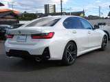 BMW・MINI認定中古車には2年間または1年間の無料保証を付帯。ご購入後も安心して、BMW・MINIならではの走りをお楽しみいただけます。
