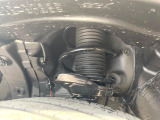 お車を安心してお乗りいただく為には、足回りの定期点検が欠かせません。サービスサポート(有償保証)では無料点検もご提供しており、安心のカーライフをお過ごしいただけるサポート体制が整っています。