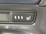 【シートヒーター】寒い日に重宝するシートヒーター!エアコンより早く温まってくれるので寒がりの人も安心ですね♪エアコンの温風は乾燥するから苦手、という方にもをおすすめです。