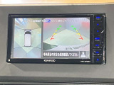 【アラウンドビューモニター】車を上から見下ろしているかのような映像で周囲の状況がひと目で確認、狭い駐車場に駐車するときも安心です♪