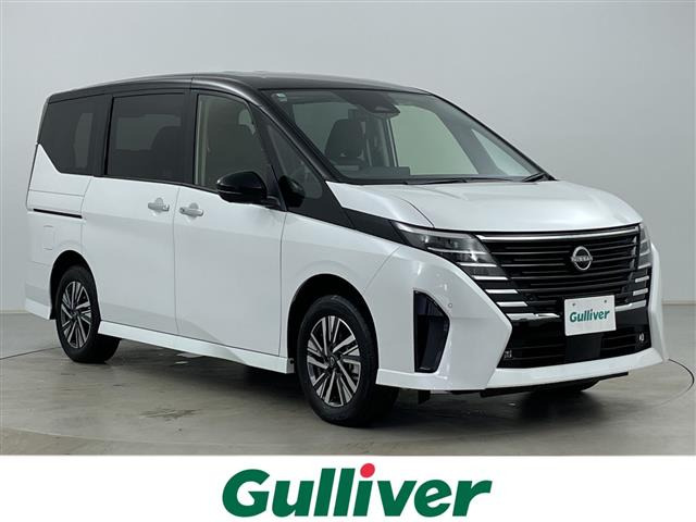 セレナ 1.4 e-4ORCE ハイウェイスターV 4WD 4WD 修復歴無し
