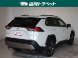 色は人気のプラチナホワイトパールマイカです。