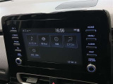 スマホ連携に対応したディスプレイオーディオを搭載。 ナビアプリや音楽再生がスムーズに使え、日常のドライブがより快適になります。