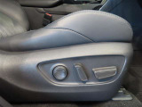 パワーシート搭載。微妙な調整が手軽にでき、ピッタリの最適なポジションで運転することが可能です。