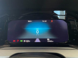 見やすい大型10.25インチ液晶メータを採用。好みに応じてカスタマイズが可能です。