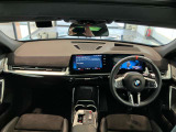 BMWの操作パネルは使いやすさを追求し日常生活で必要なボタン&スイッチを使えるようにした構造となっております。購入時から沢山触って体感してください。