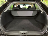 積み下ろしのしやすいデッキにはたっぷりと荷物を積み込んでいただけます。遊びから仕事まで、様々なシーンで頼れます♪