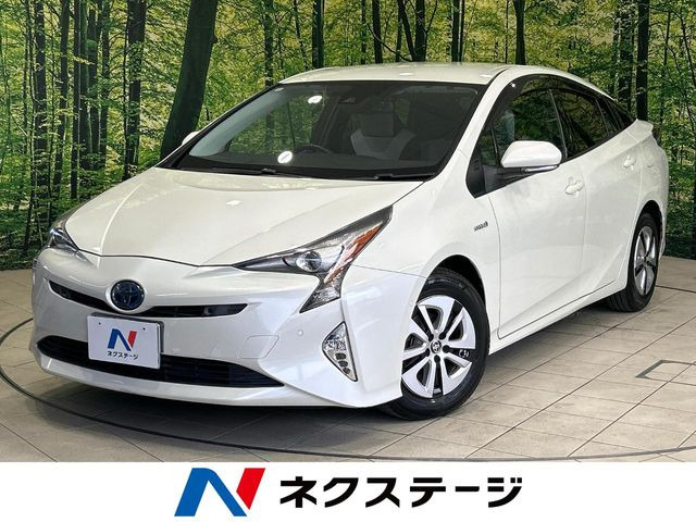 トヨタ プリウス 