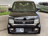 お客様に安全で快適なカーライフをお送りいただくために、中古車にも高いレベルの品質基準を設け、その基準に従って、全ての中古車について納車前整備を実施しています。