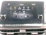 フルセグTV、Bluetoothなど好きな音楽を聴きながらドライブ。