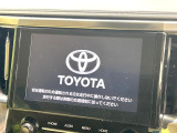 【純正9型ナビ】人気の純正ナビを装備。オーディオ機能も充実しており、Bluetooth接続すればお持ちのスマホやMP3プレイヤーの音楽を再生可能!毎日の運転がさらに楽しくなります!!