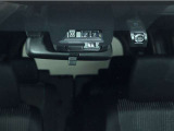 ドライブレコーダー装備:車の走行中の主に外観を中心に記録する撮影機材です!交通事故発生時の責任の所在を明確にしたり、観光等を記録するのにも役立ちます!