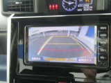バックガイドモニターで、後方を確認しながら安心して駐車することができます。運転初心者も熟練者も必須の機能ですよ!