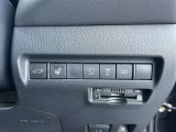 キズが目立ちやすいスイッチまわりですが、目立ったキズはございません。