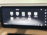 メーカーナビ12.3インチの大型ディスプレイ・Google搭載となり、ナビゲーションはもちろん普段スマートフォンで楽しんでいる情報やエンタメもシームレスに車内へコネクト。