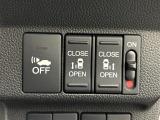 両側電動スライドドアとなっております♪リモコンでの開閉や運転席での操作などあらゆるシーンで使い勝手良し♪