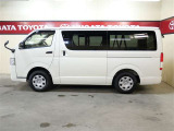 ようこそ、新潟トヨタの中古車をご覧いただきまことにありがとうございます。私ども新潟トヨタではお客様によりご満足をいただくために契約時と納車時はご来店をお願いしております。