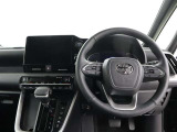 運転席からの操作もしやすいインパネ配置と、見切りのいいアイポイントですので、お車の操作性にも優れていますよ!快適・安心・安全です!!