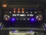 暑い夏の時期にとっても快適なシートベンチレーションを装備!シート内部に取り付けられたファンでシートの表面を換気して、涼しくしてくれます。
