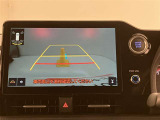 いまや必須装備「ナビゲーション」搭載!知らない場所にスイスイッとドライブ。もう、これなしではハンドルを握れませんね!でも運転中の操作は危険ですのでご注意ですね☆