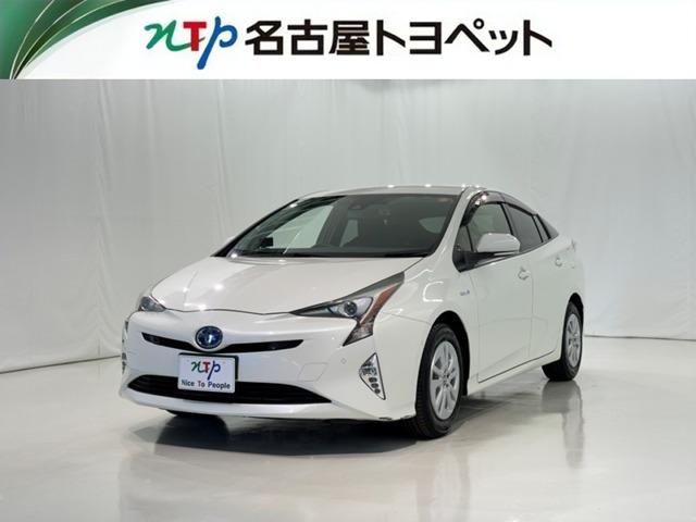 トヨタ プリウス 