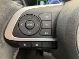 【ステアリングスイッチ付ハンドル】ナビゲーションに視線を移さず、ハンドルから手を離さず、運転に集中したまま手元でオーディオ操作できます♪