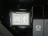 【充電用USB端子】デバイスの充電に便利です。※実際の接続端子は写真で確認or店舗までご気軽にお問合せください♪