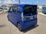 当店は仕上げ業者と提携して、車両の仕上げを行っております。磨き、ルームクリーニング、ヘッドライト磨き、を一貫して行っております。