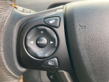 ■ステアリングスイッチ■ハンドル手元でオーディオの操作が簡単に出来ます。運転中でもナビまで手を伸ばさずに操作が出来て安心です。