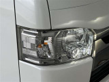 LEDヘッドライトです。デザイン性がよくとても明るいので、夜間の走行や悪天候でも安心です。しかも長寿命!