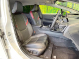 運転席シート廻りは使用感も少なく、良好な状態となっています。丁寧に使われていたことがよくわかりますね。