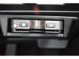 ETCは運転席右下に専用カバーによって埋め込まれています。