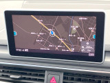 ●純正ナビ:一体感のあるナビは、高級感ある車内を演出してくれます。Bluetooth再生などオーディオ機能も充実しておりますので、運転もより楽しめます♪
