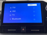 ブルートゥースに接続することにより、スマホに入ったお気に入りの音楽を車内で楽しむことができます♪あると本当に便利な機能になっています!